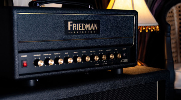 Mit dem Friedman Jose 20 Head bringt der Hersteller nun eine 20 Watt Version mit britischer Klangästhetik auf den Markt.