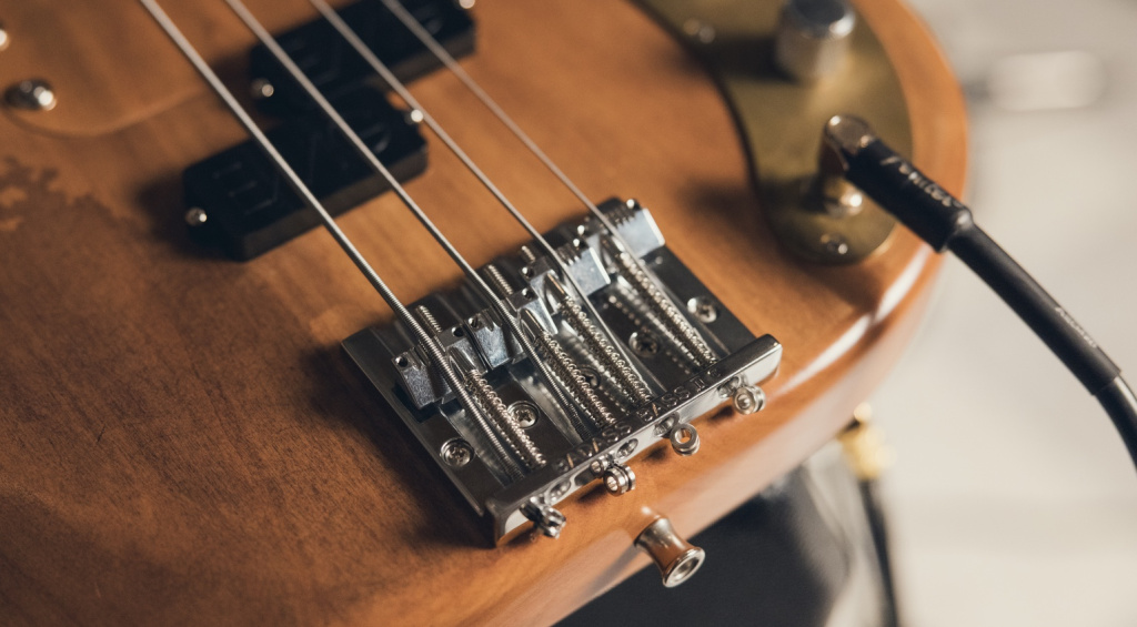 Der Fender Lee Sklar Precision Bass ist eine originalgetreue Nachbildung des stark individualisierten P Basses, der auf unzähligen Alben zu hören ist.