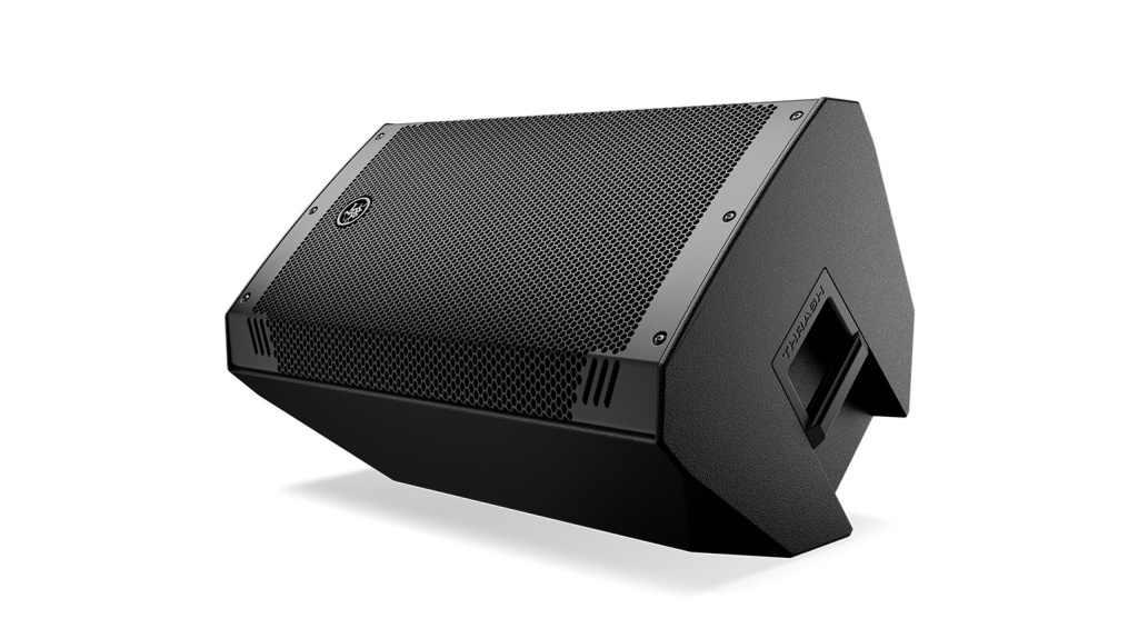 Mackie Thrash15v2 im liegenden Einsatz als Monitor