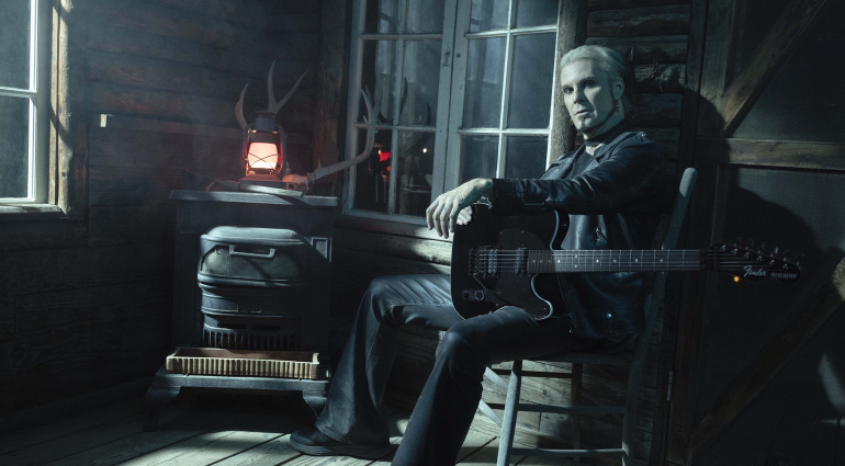 Die Fender John 5 Phantom Telecaster wird zusammen mit zwei weiteren Signature-Modellen präsentiert.