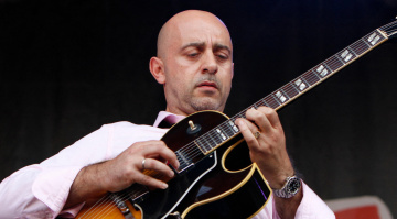 Jazzgitarre für Einsteiger: 5 Hollowbodies und Offsets unter 1.000 Euro